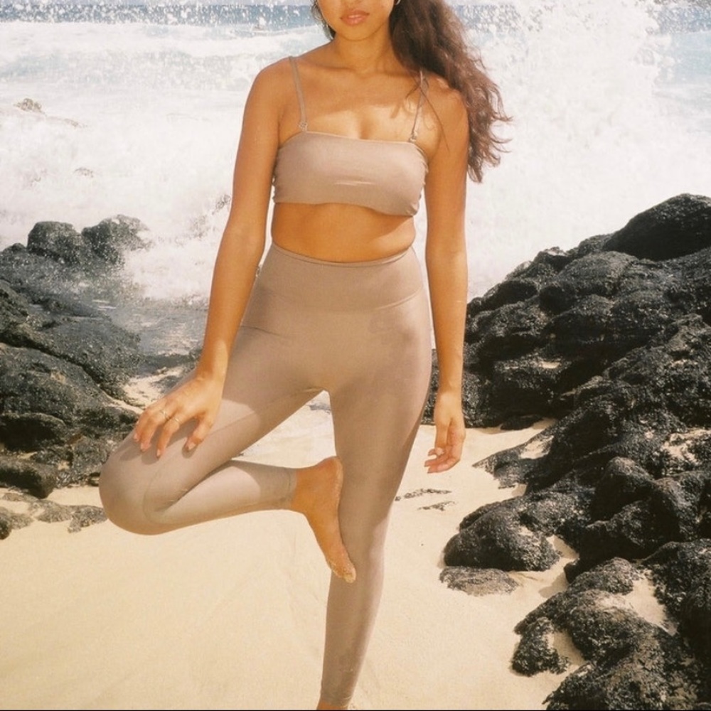 Rika Active Kin Leggings in Wa